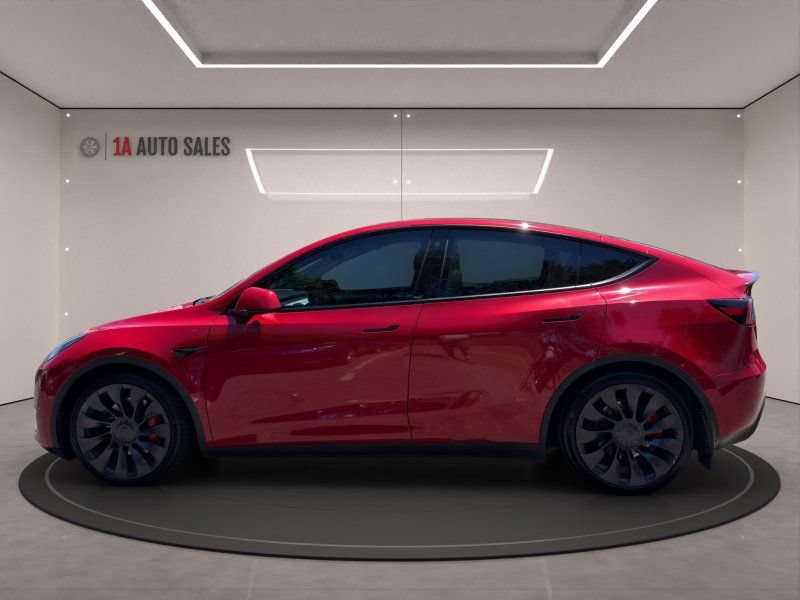 Used 2023 Tesla Model Y Performance AWD/4WD image 2
