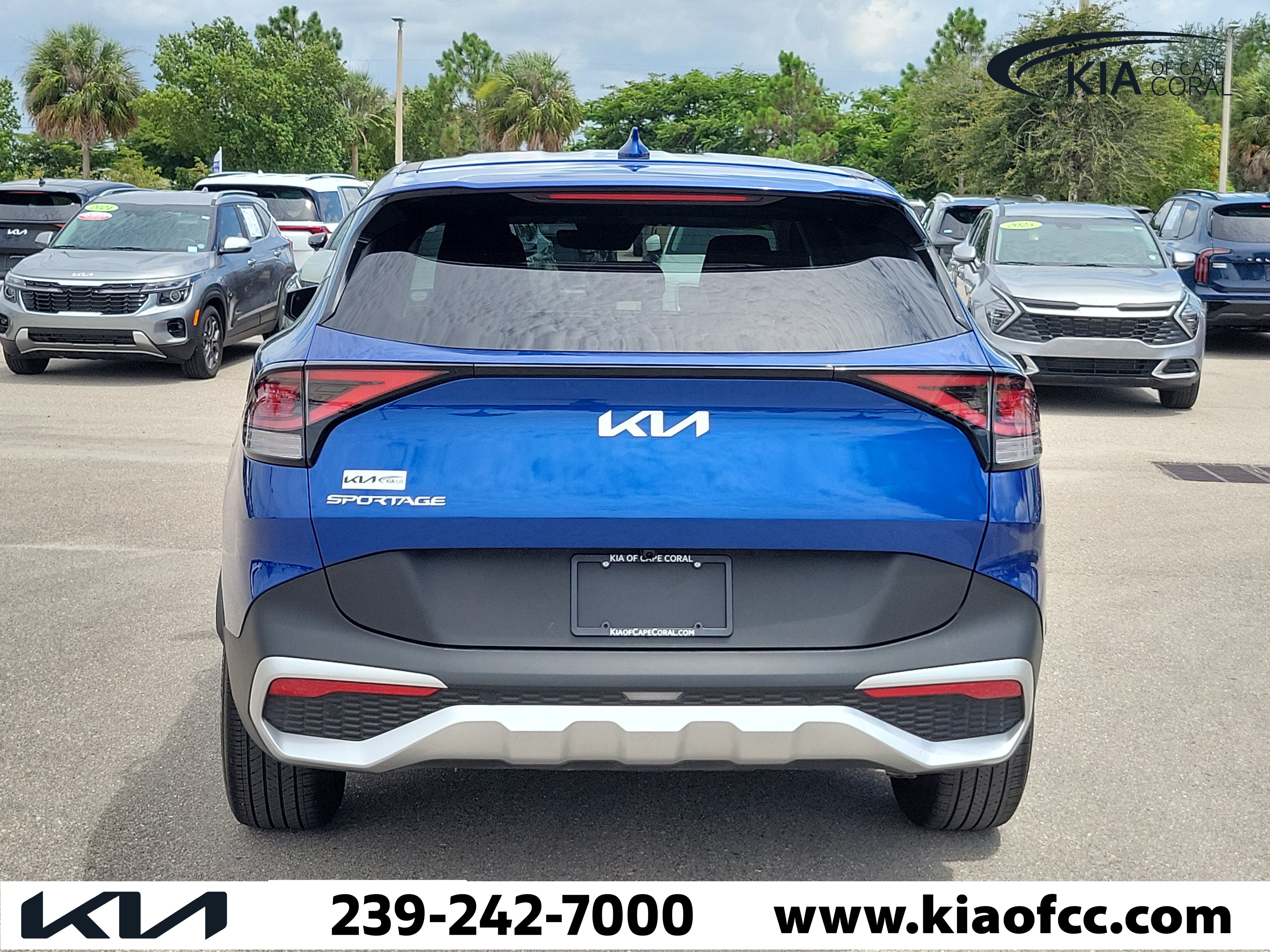 Certified 2025 Kia Sportage EX FWD image 5