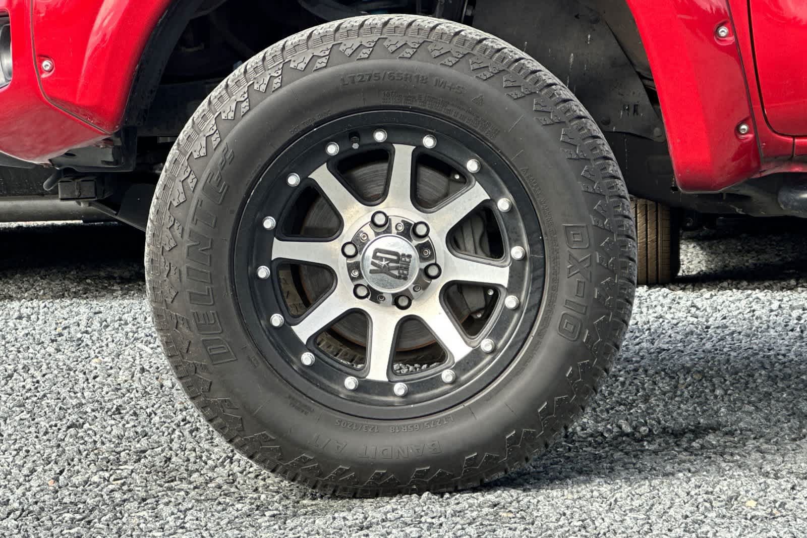 Used 2015 Toyota Tacoma 4x4 Double Cab w/ TRD Sport Package image 32