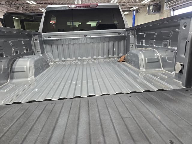 Used 2023 Chevrolet Silverado 1500 LT image 16