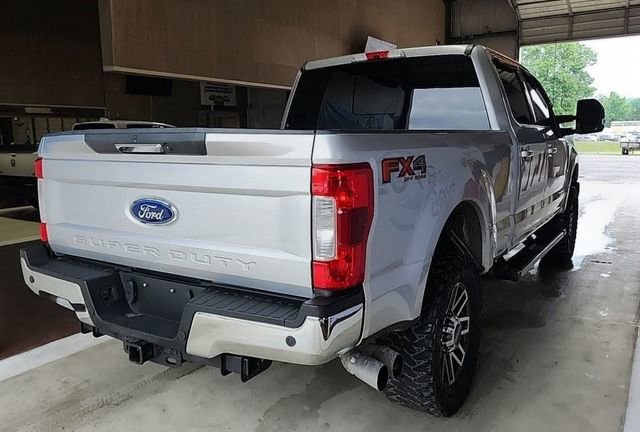 Used 2019 Ford F250 Lariat w/ Lariat Value Package AWD/4WD image 3
