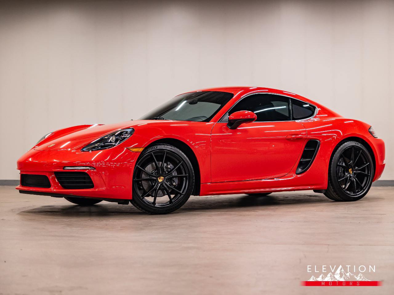 Used 2022 Porsche 718 Cayman RWD image 1