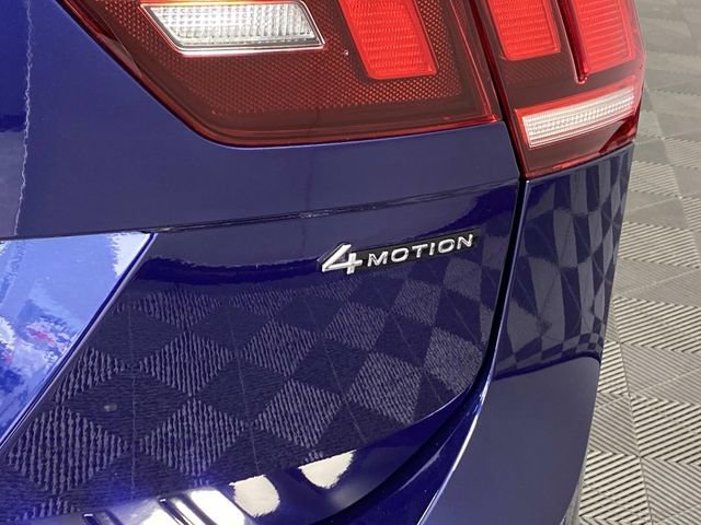 Used 2022 Volkswagen Tiguan SEL R-Line image 8