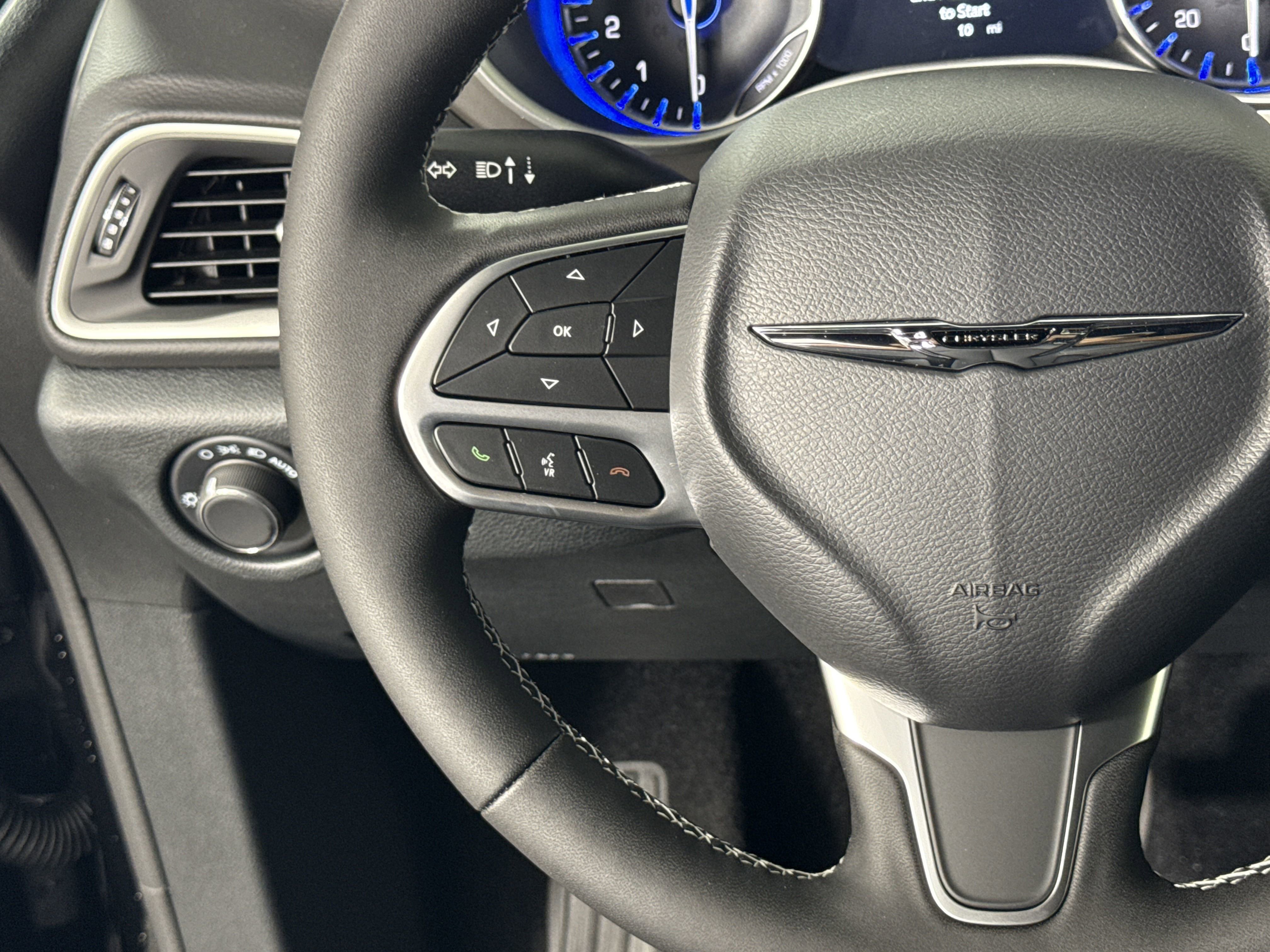 New 2026 Chrysler Voyager LX FWD image 17
