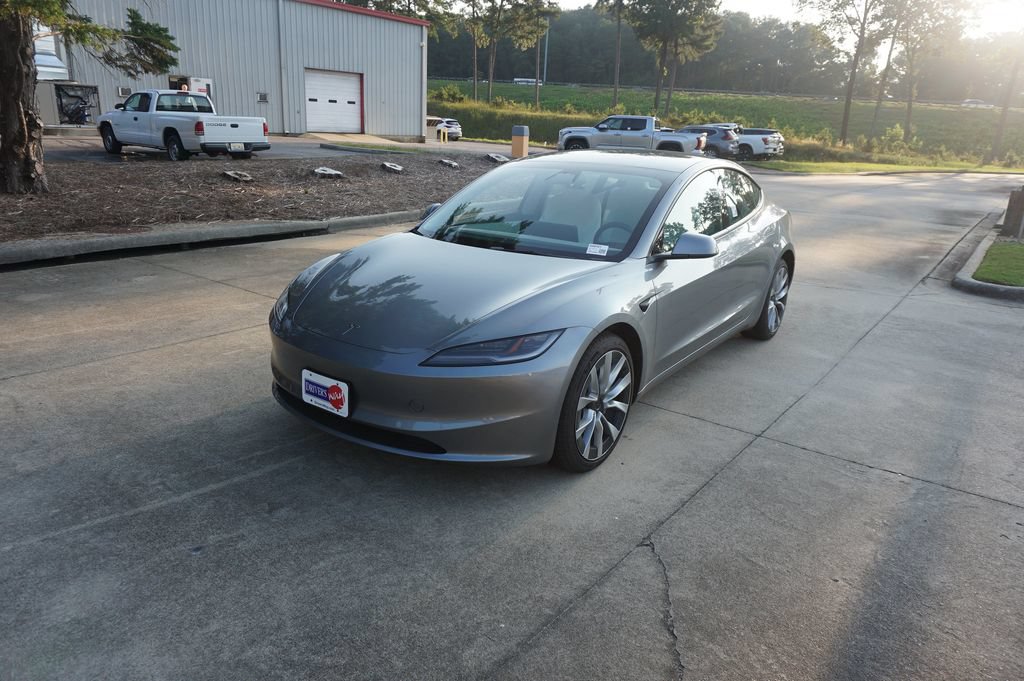 Used 2024 Tesla Model 3 Standard Range RWD image 33