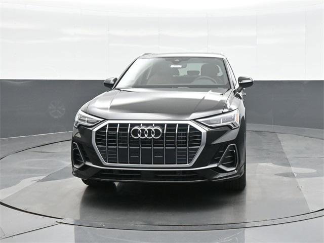 New 2025 Audi Q3 2.0T Premium image 2