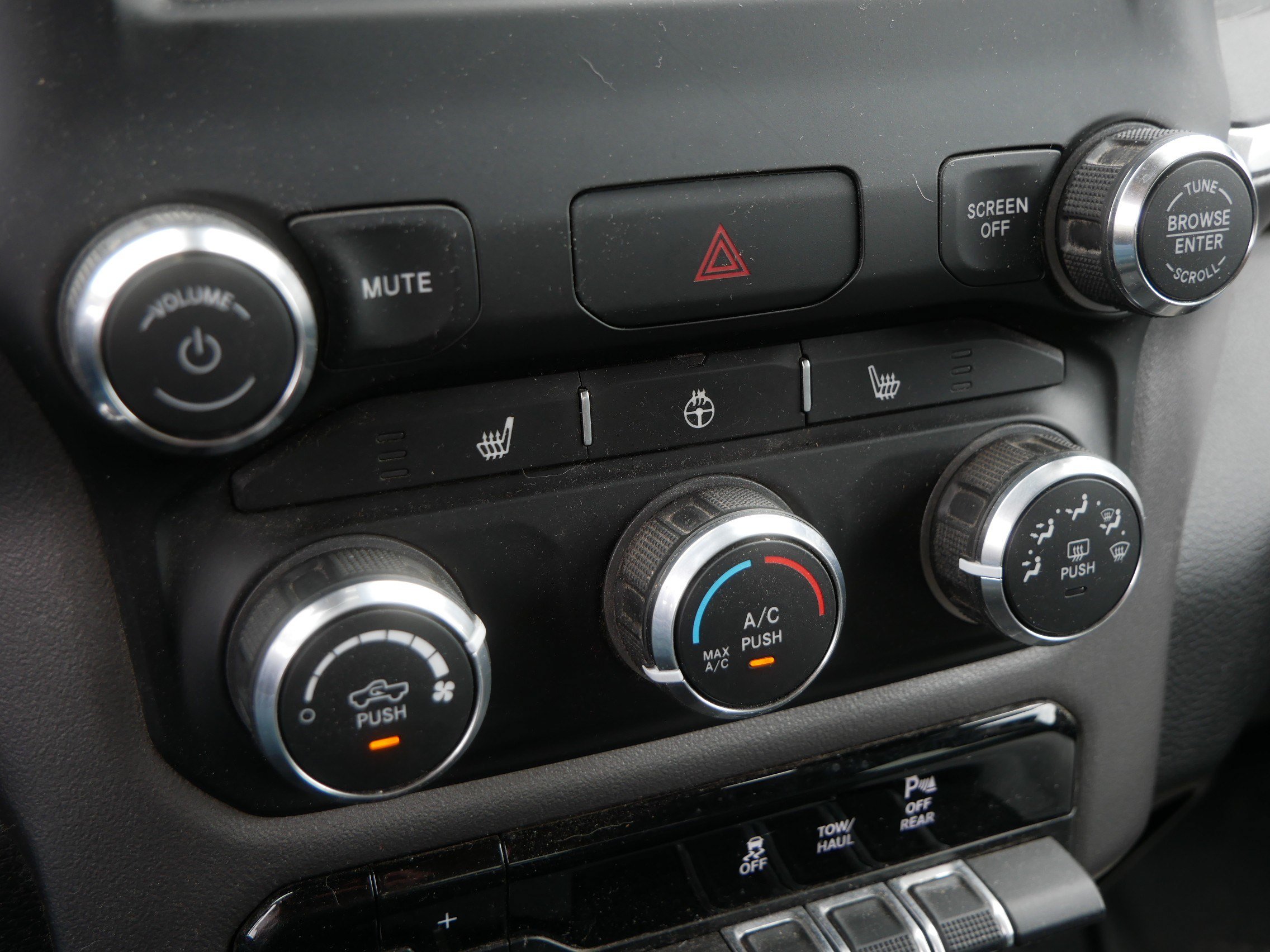 Certified 2019 RAM 3500 Big Horn AWD/4WD image 27