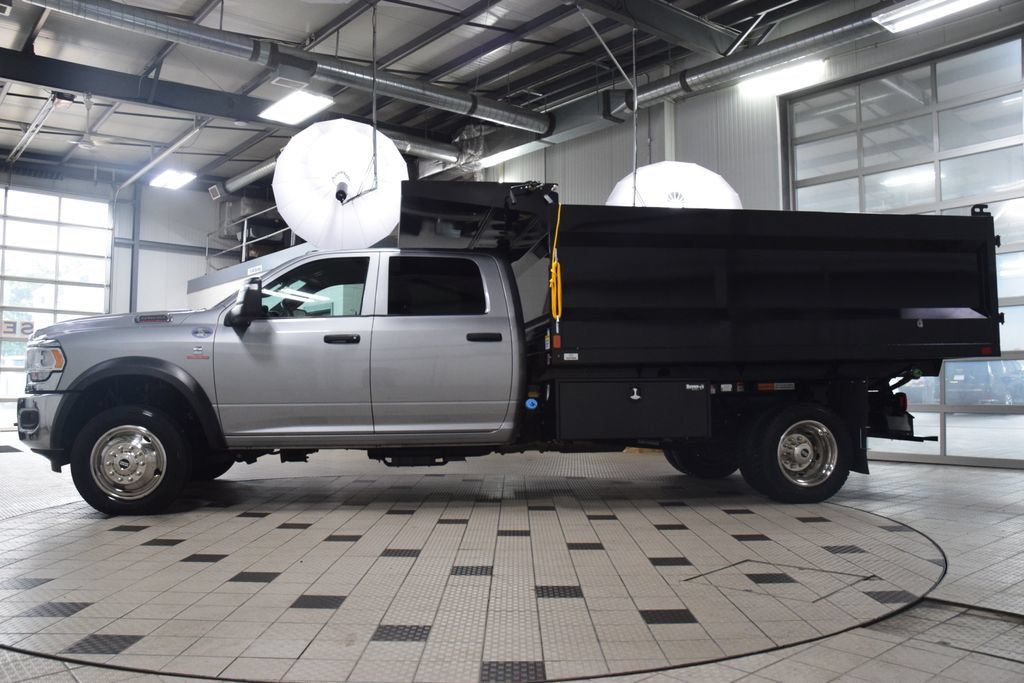 Used 2023 RAM 5500 Tradesman AWD/4WD image 3