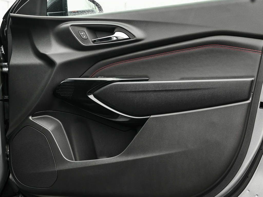 New 2026 Chevrolet Trax RS image 9