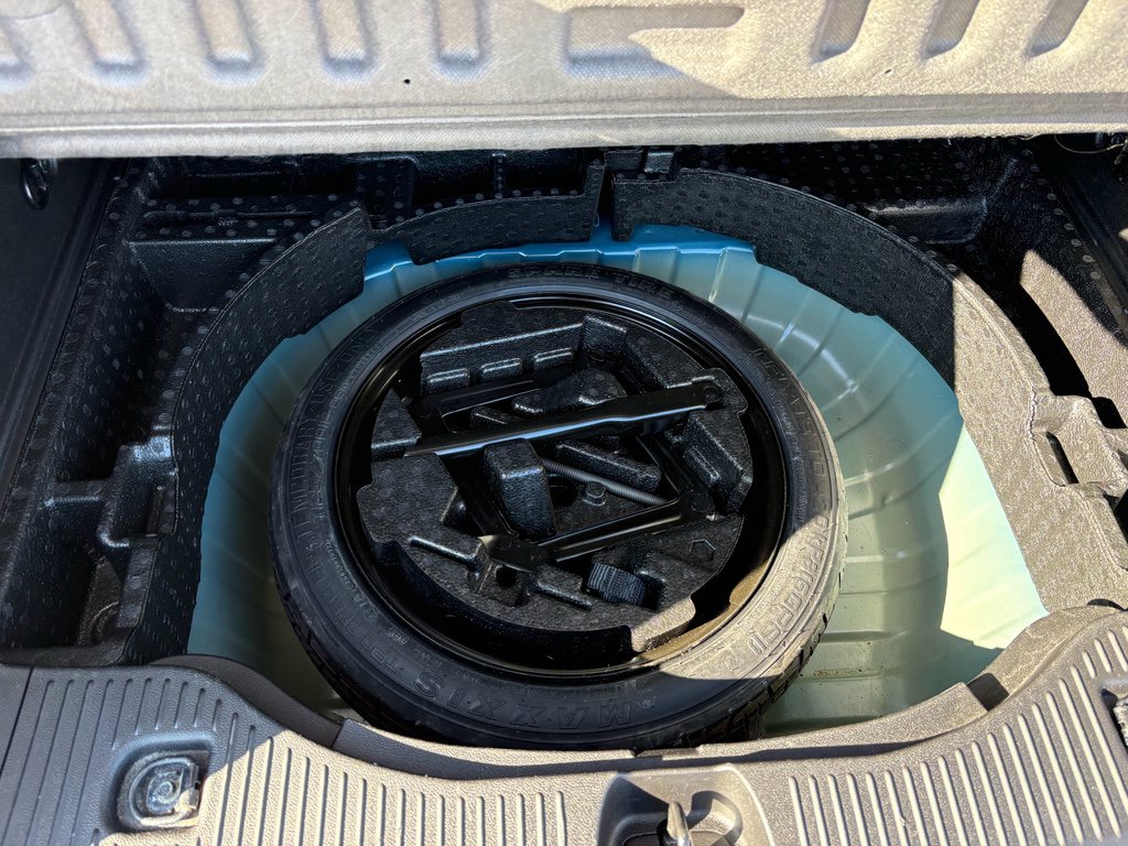 Used 2020 Chevrolet Trax LT w/ LT Convenience Package image 26