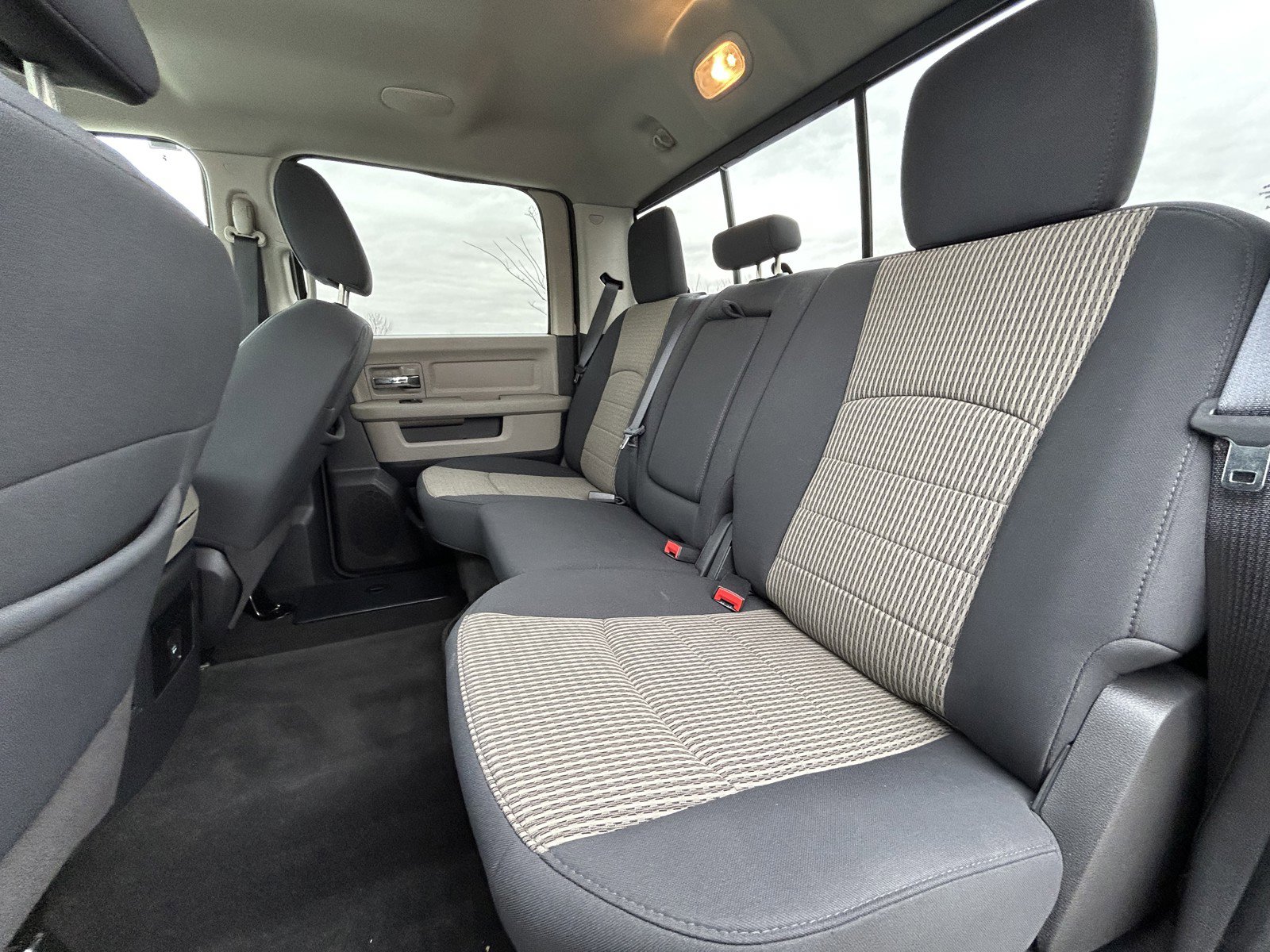 Used 2012 RAM 1500 Big Horn w/ Luxury Group image 14