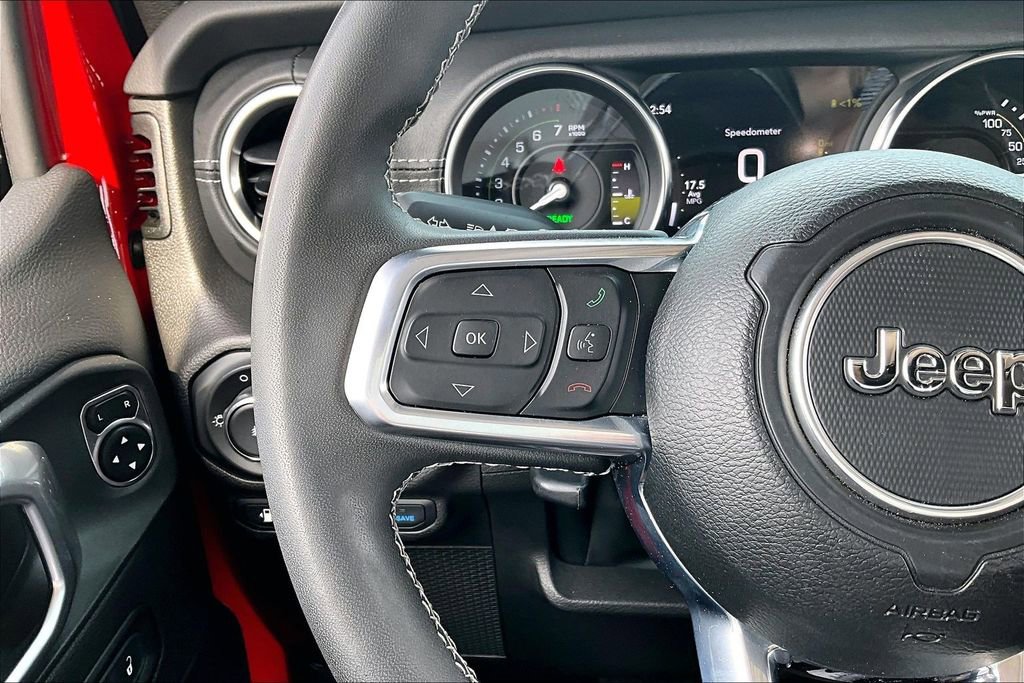 Used 2023 Jeep Wrangler Unlimited Sahara image 20