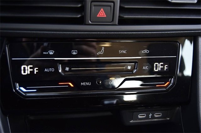 Certified 2025 Volkswagen Jetta S image 15