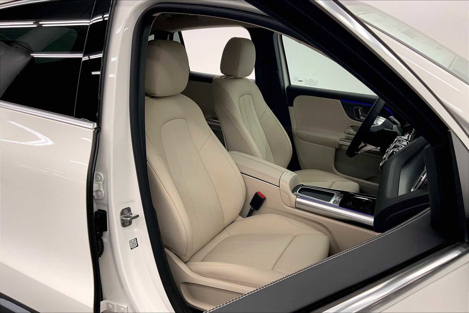 New 2026 Mercedes-Benz GLA 250 GLA 250 image 2