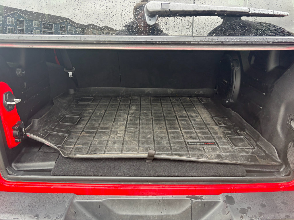 Used 2018 Jeep Wrangler Unlimited Sahara image 26