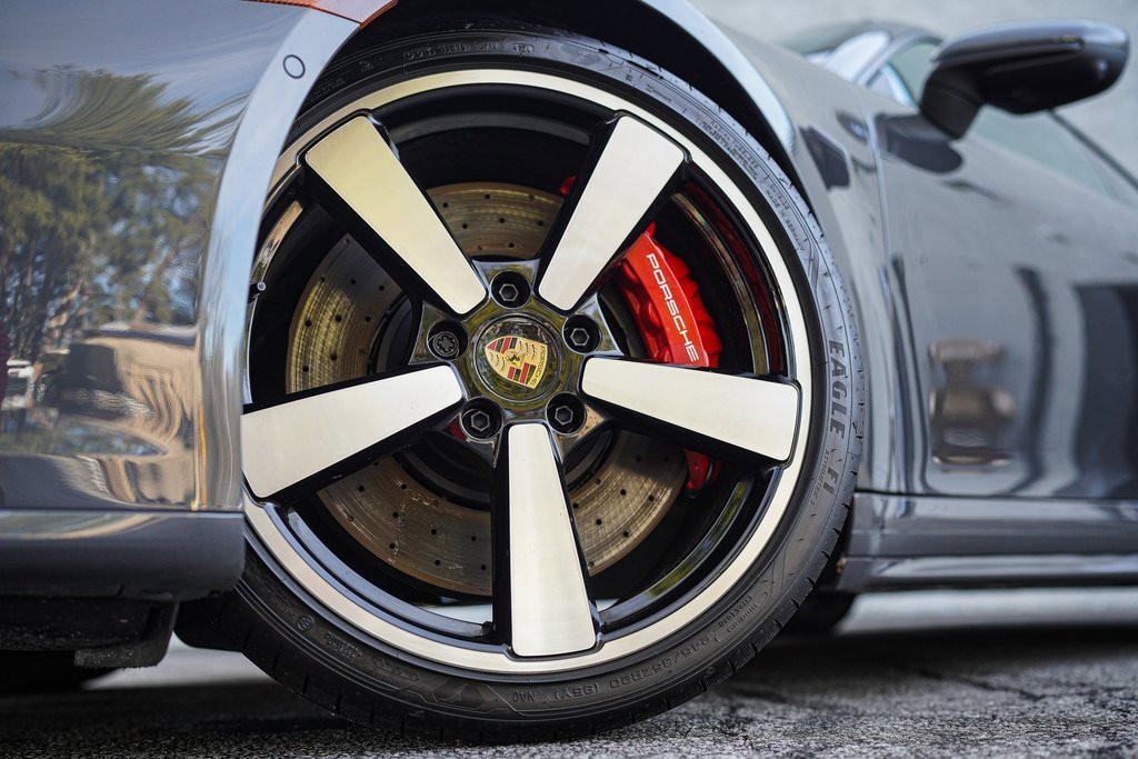 Used 2025 Porsche 911 Carrera S image 19