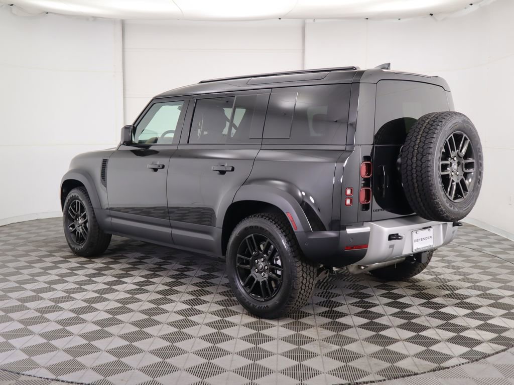 Used 2025 Land Rover Defender 110 S AWD/4WD image 7