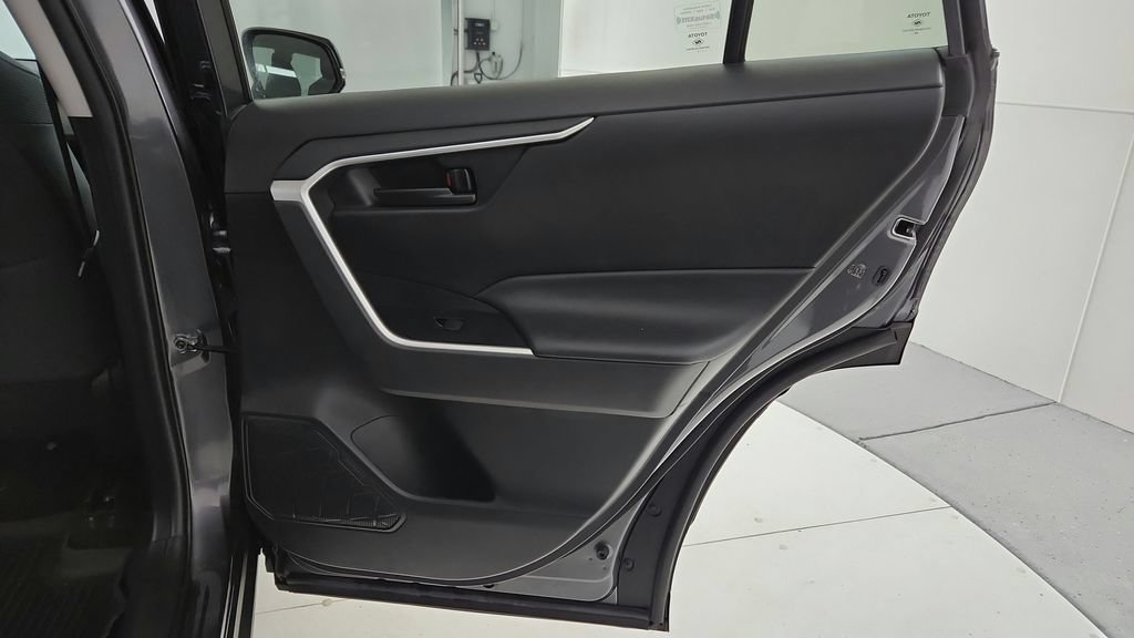 Certified 2021 Toyota RAV4 LE FWD image 19