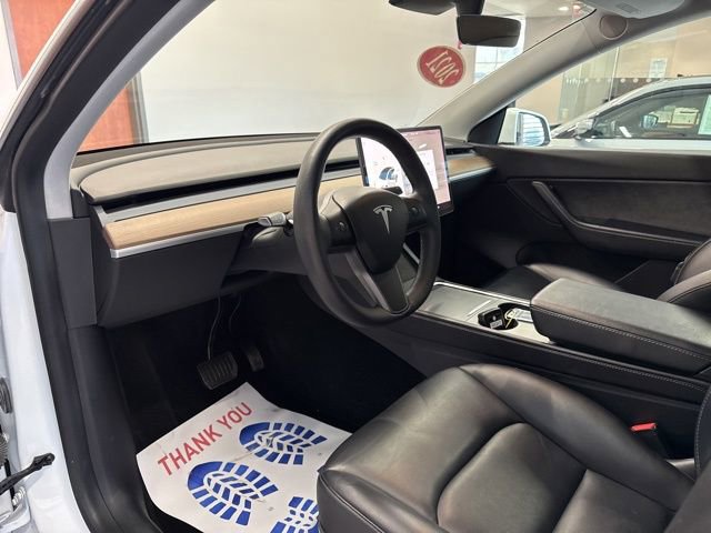 Used 2021 Tesla Model Y Long Range image 24