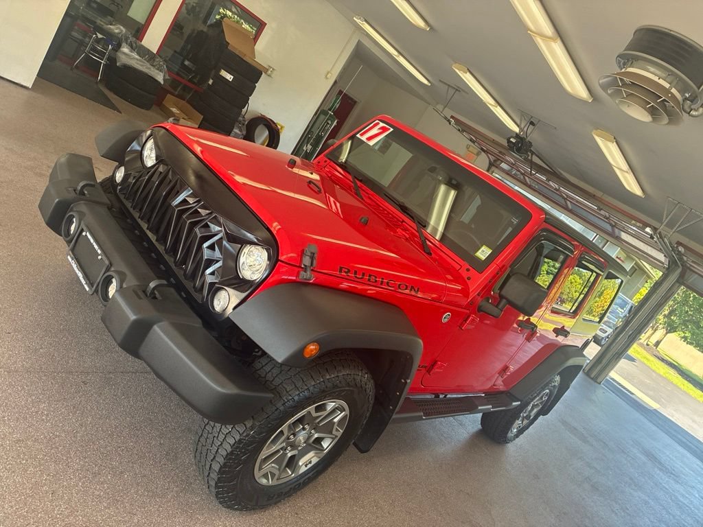 Used 2017 Jeep Wrangler Unlimited Rubicon w/ Cold Weather Group AWD/4WD image 5