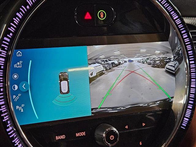 Used 2024 MINI Cooper 2-Door Hardtop w/ Signature Upholstery Package image 14