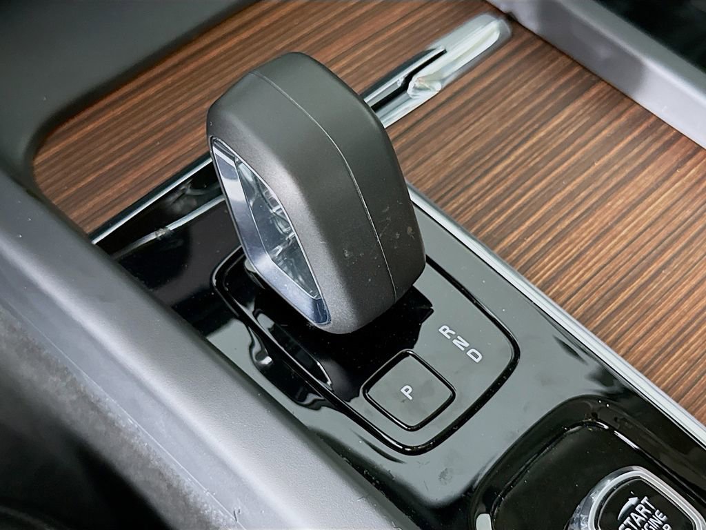 Used 2025 Volvo S60 B5 Plus AWD/4WD image 17