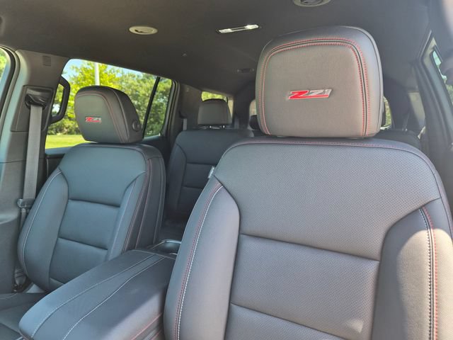 Used 2026 Chevrolet Traverse Z71 w/ Driver Confidence Package AWD/4WD image 16