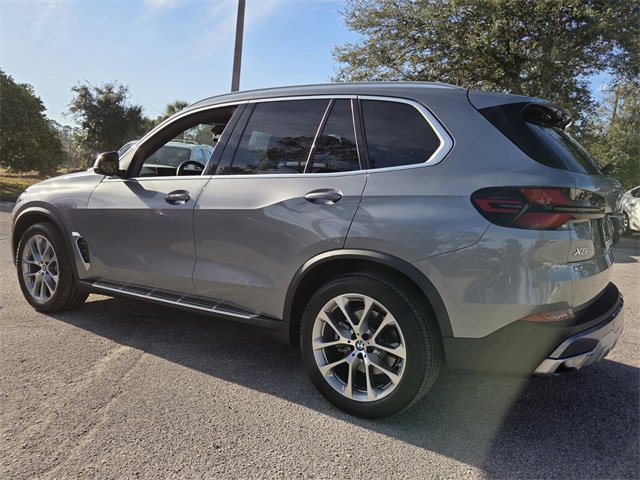 Used 2024 BMW X5 xDrive40i image 5