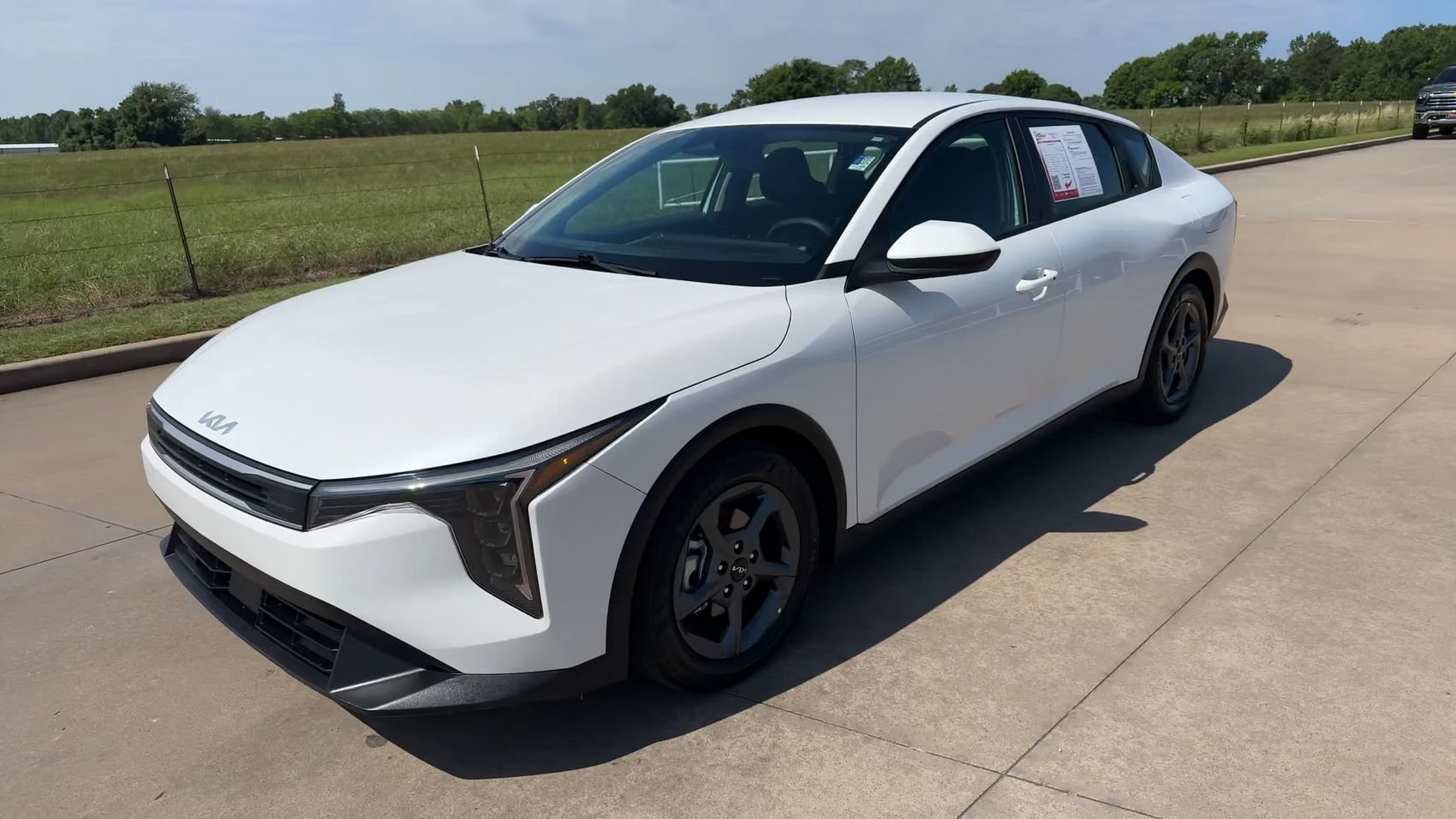 Used 2025 Kia K4 FWD image 5