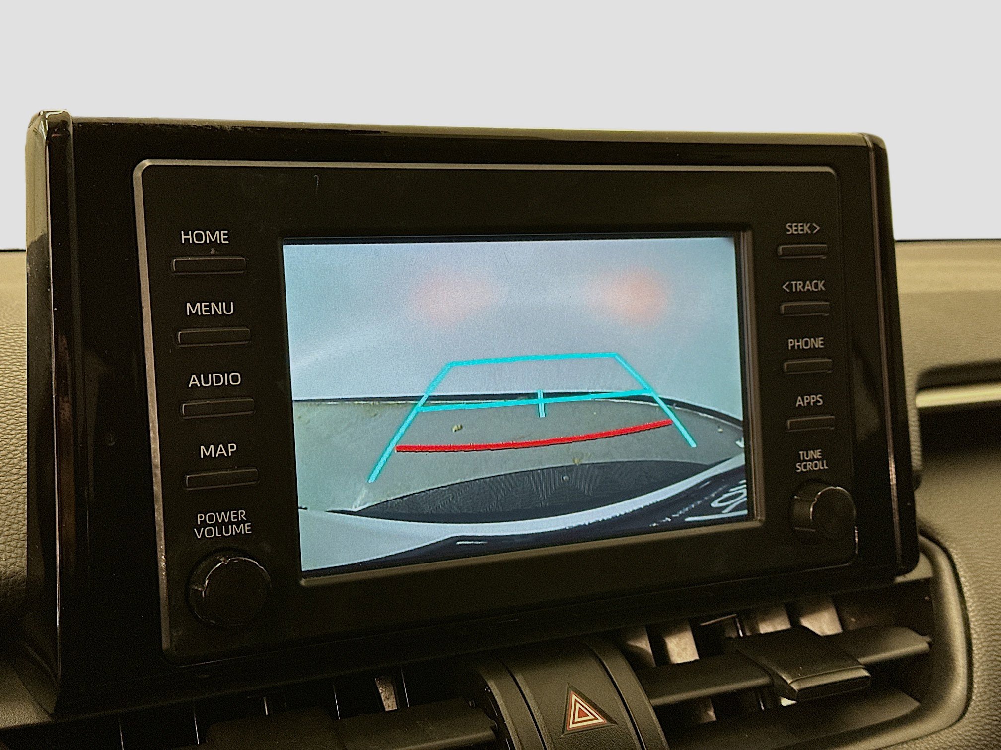 Used 2019 Toyota RAV4 LE image 23