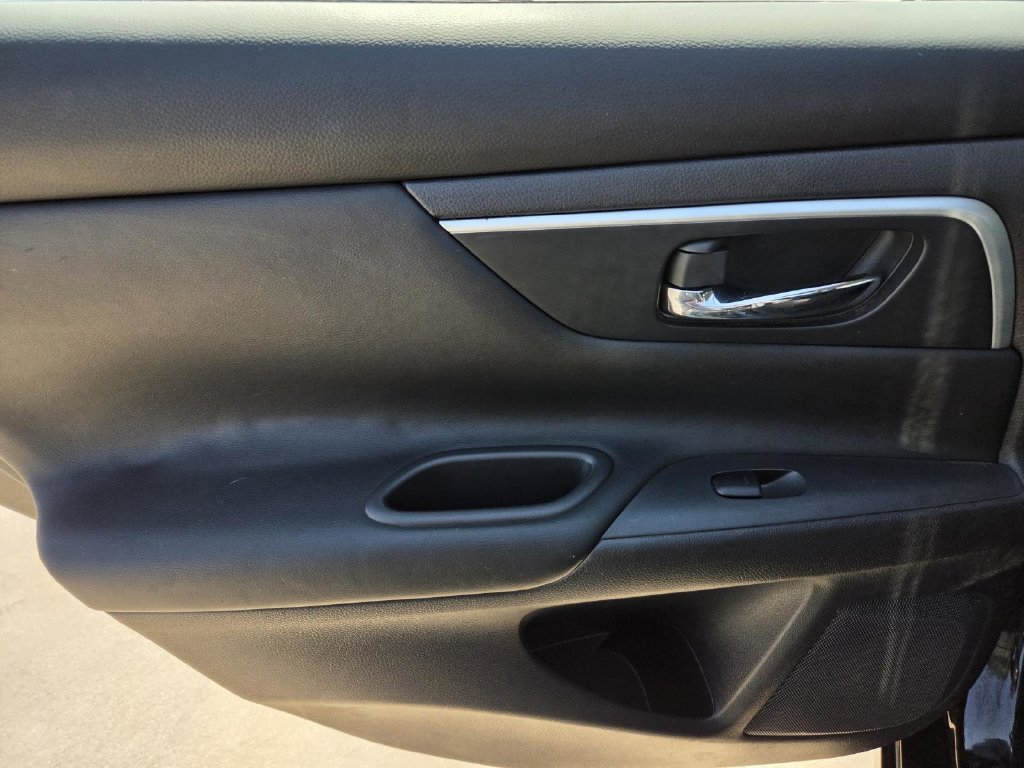 Used 2018 Nissan Altima 2.5 SR w/ SR Special Edition FWD image 9