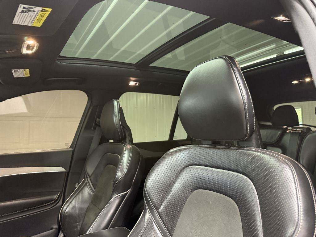 Used 2016 Volvo XC90 T6 R-Design w/ Protection Package Plus AWD/4WD image 10