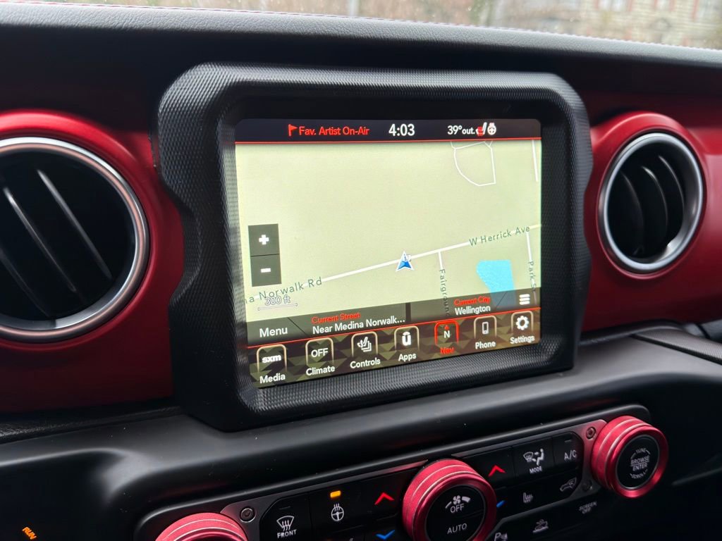 Used 2020 Jeep Gladiator Rubicon w/ Advanced Safety Group image 5