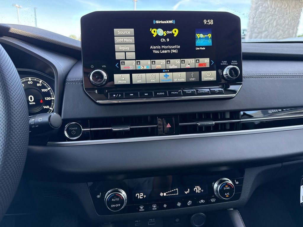 New 2025 Mitsubishi Outlander SE image 15