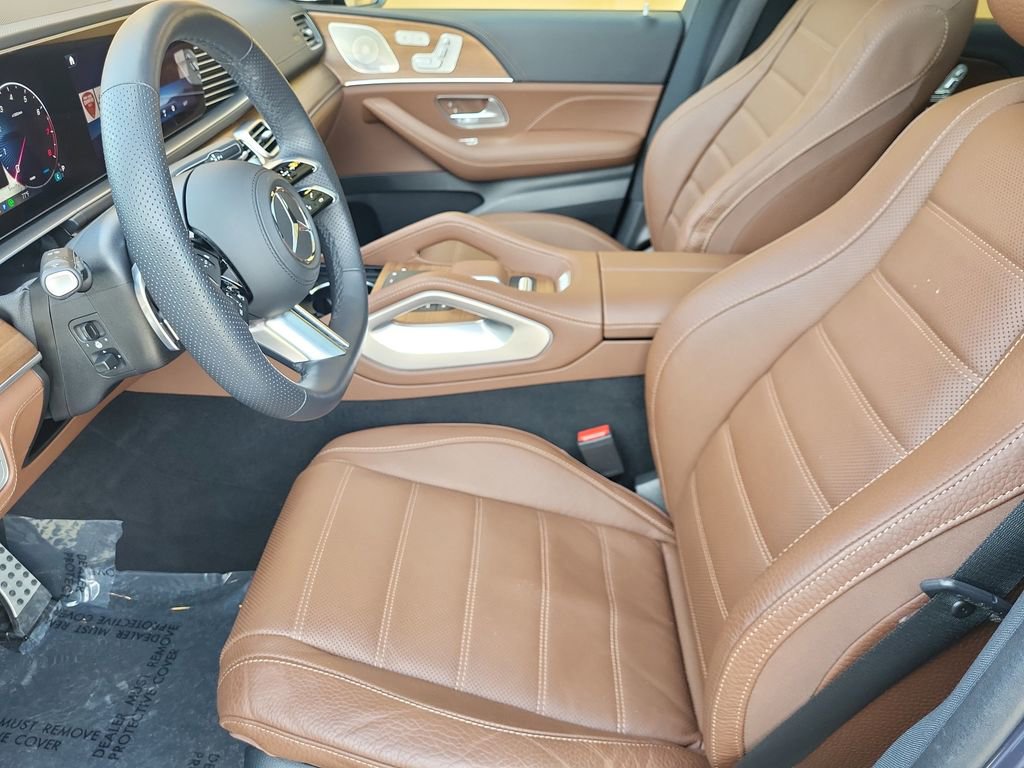 Used 2024 Mercedes-Benz GLS 450 4MATIC image 12