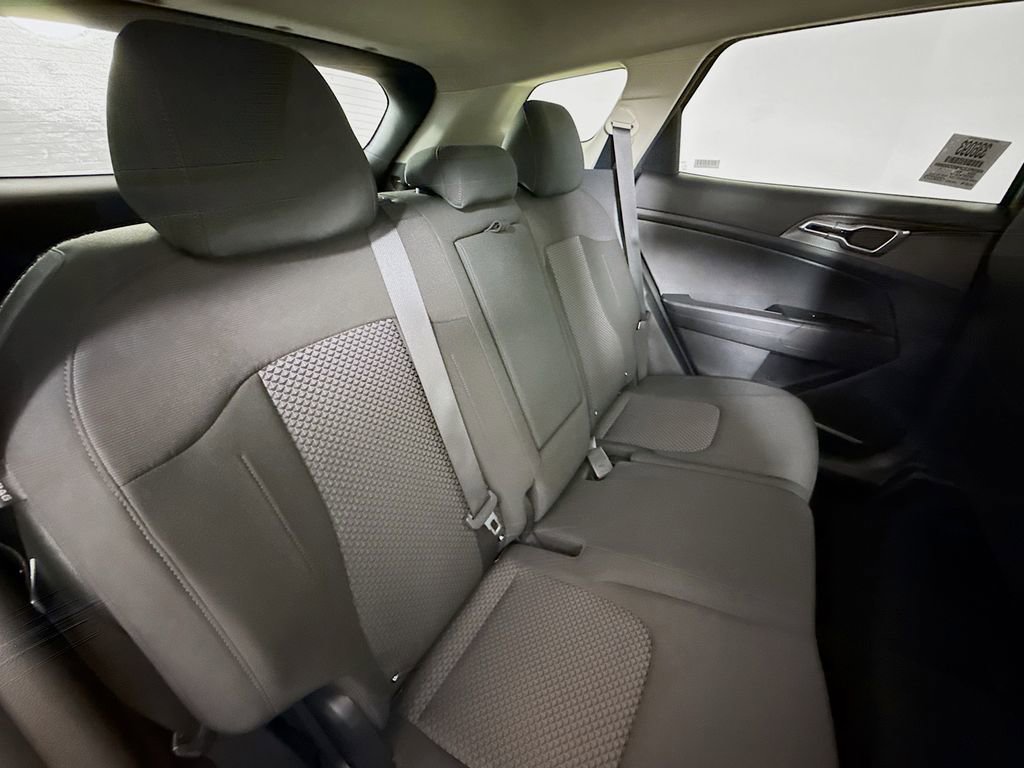 Used 2024 Kia Sportage LX image 25