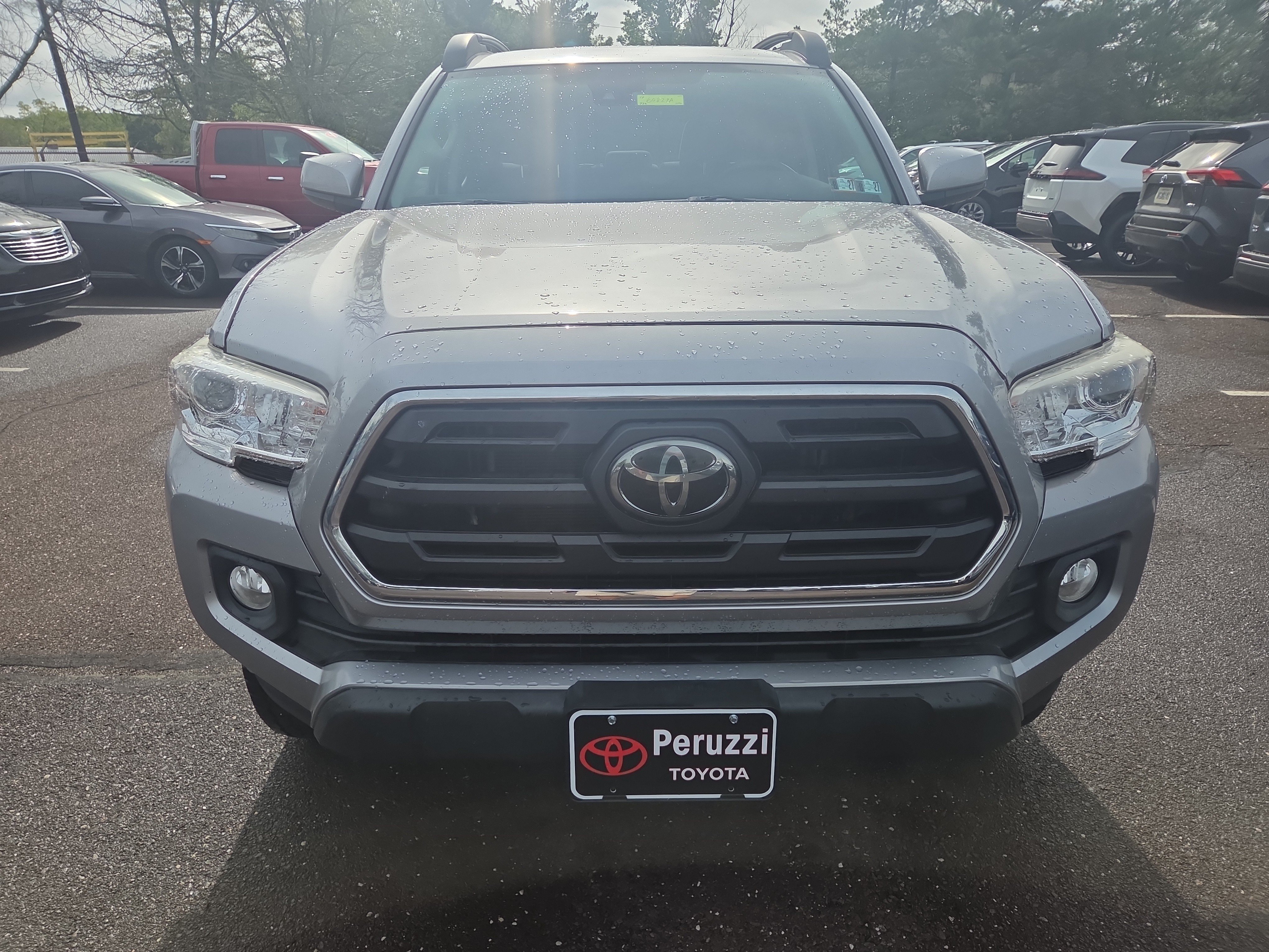 Used 2019 Toyota Tacoma SR5 AWD/4WD image 8