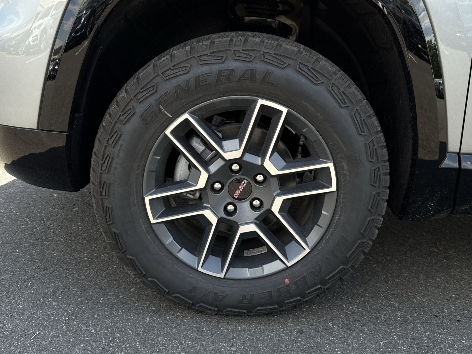 New 2026 GMC Terrain AT4 AWD/4WD image 12