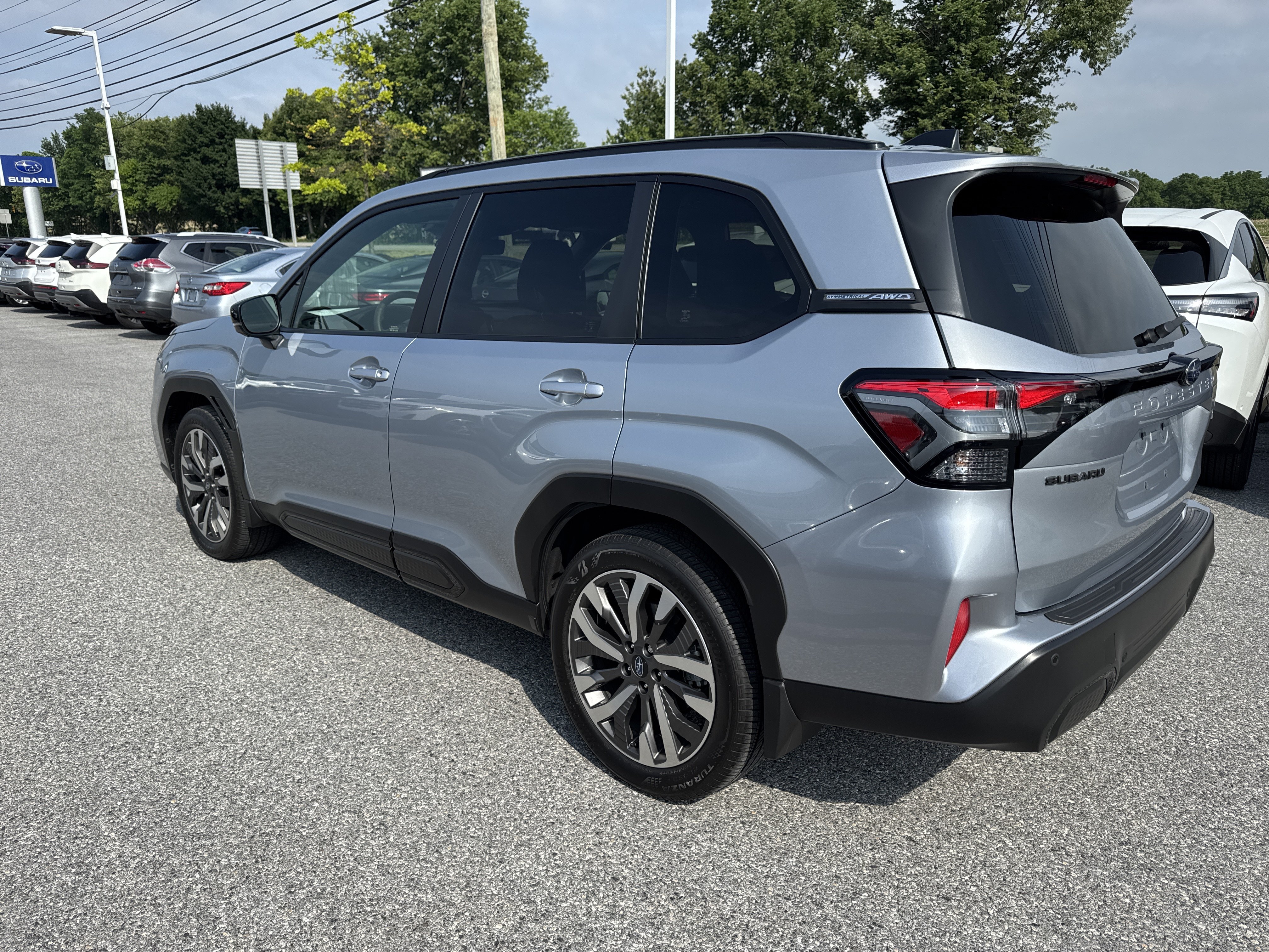 Used 2025 Subaru Forester Touring AWD/4WD image 7