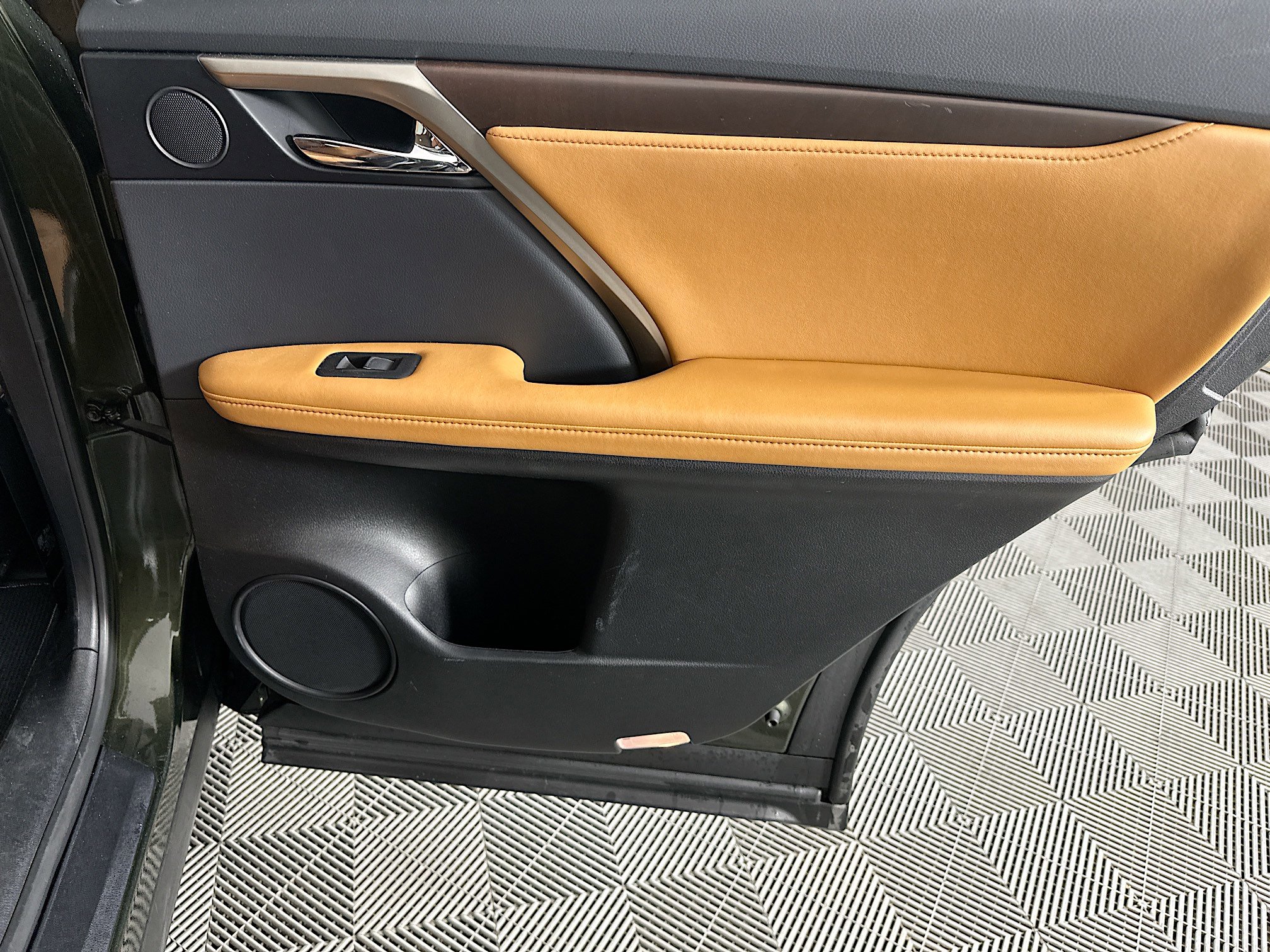 Certified 2022 Lexus RX 350 FWD w/ Premium Package image 30