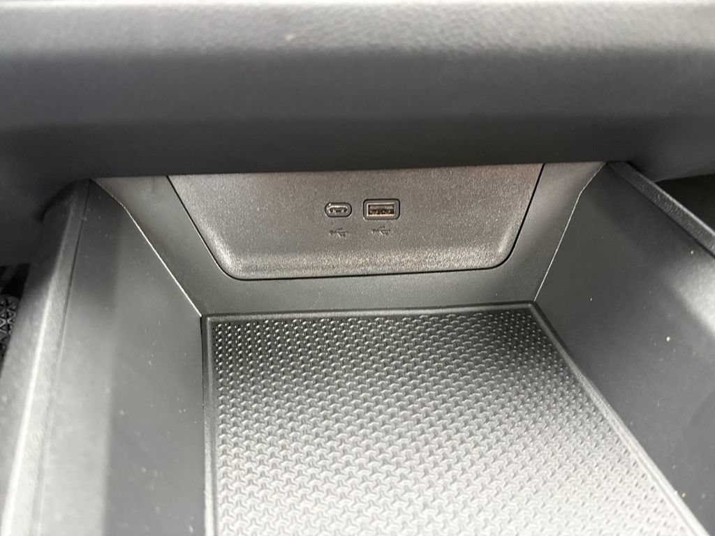 New 2027 Chevrolet Equinox RS w/ Safety and Technology Package AWD/4WD image 34