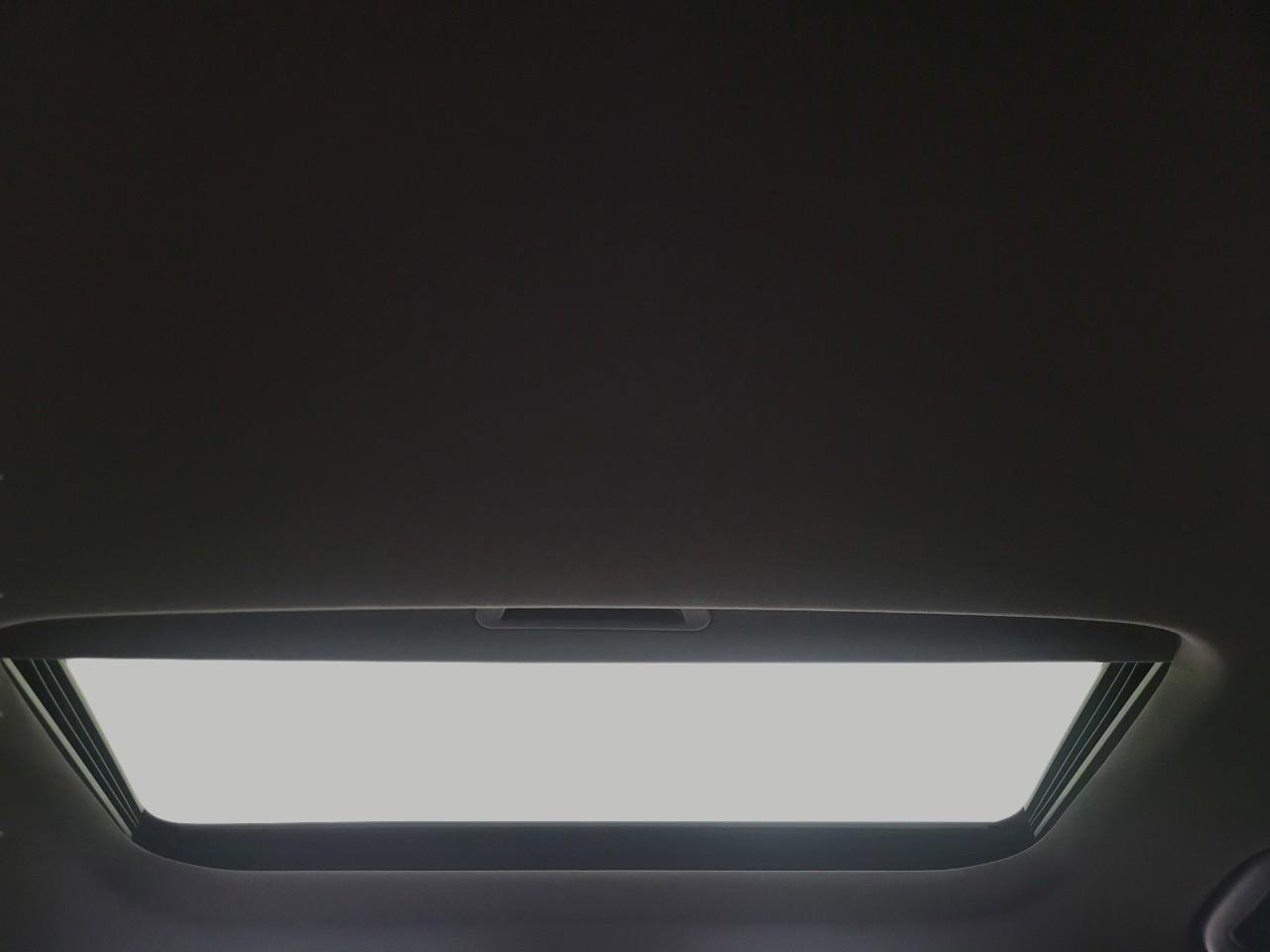 Used 2025 Chevrolet Trax RS w/ Sunroof Package image 23