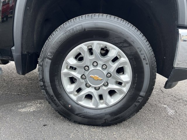 Used 2024 Chevrolet Silverado 2500 LTZ w/ LTZ Convenience Package image 24