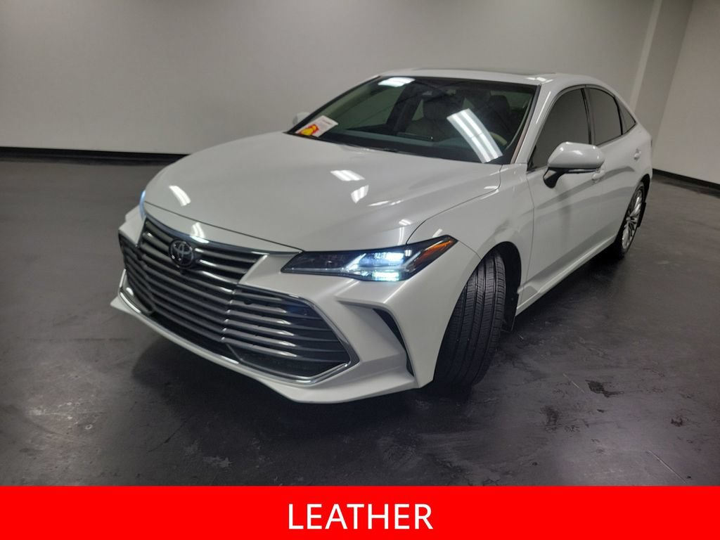 Used 2019 Toyota Avalon Limited w/ Advanced Safety Package FWD image 4