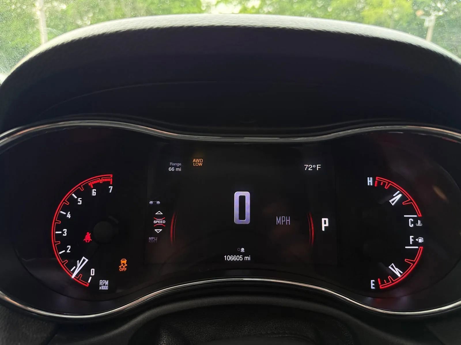 Used 2015 Dodge Durango R/T w/ Technology Group AWD/4WD image 16