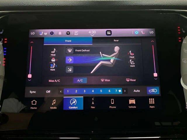 Used 2024 Jeep Wagoneer Series II w/ Flexible Seating Group RWD image 46