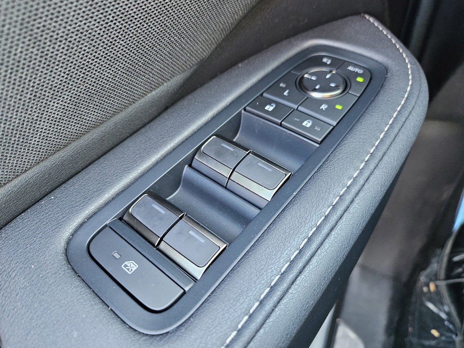 New 2026 Lexus TX 500h AWD image 15