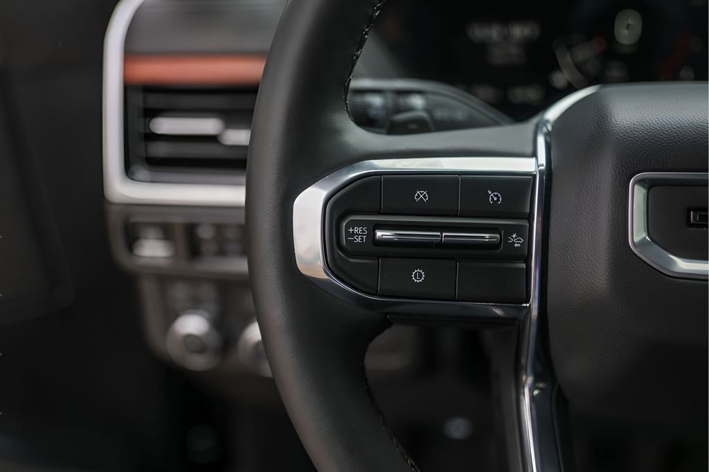 Certified 2025 GMC Yukon Denali image 16