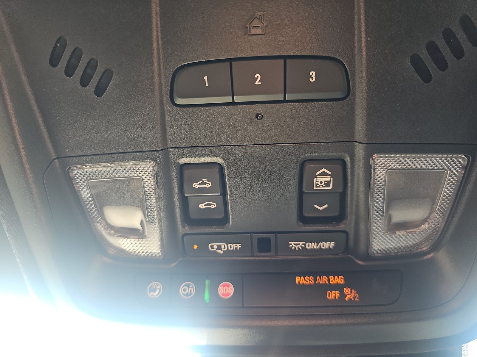 Used 2023 Cadillac XT4 Premium Luxury w/ Cold Weather Package AWD/4WD image 27