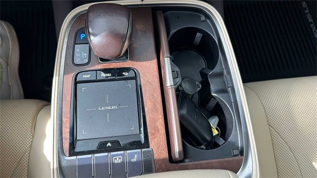 Used 2018 Lexus LS 500 w/ Accessory Package (Z2) image 17